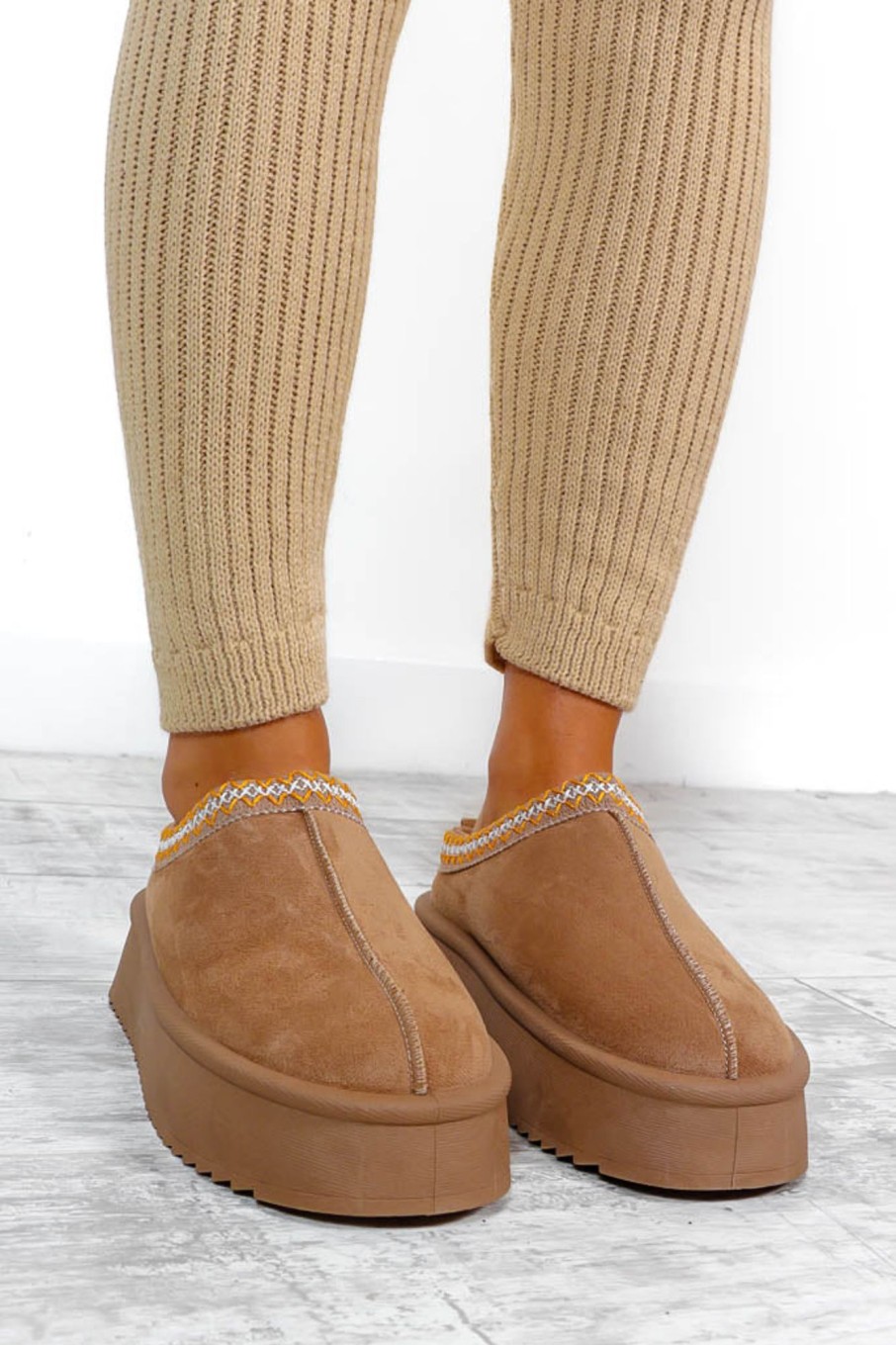 Footwear NO DOUBT | Slip Up - Beige Faux Suede Slippers