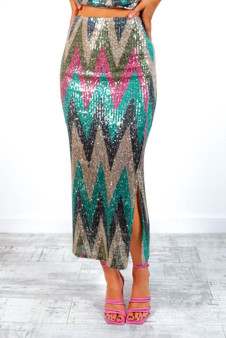 Clothing B GIRL | All The Glitz Multi Zig Zag Sequin Co-Ord Green