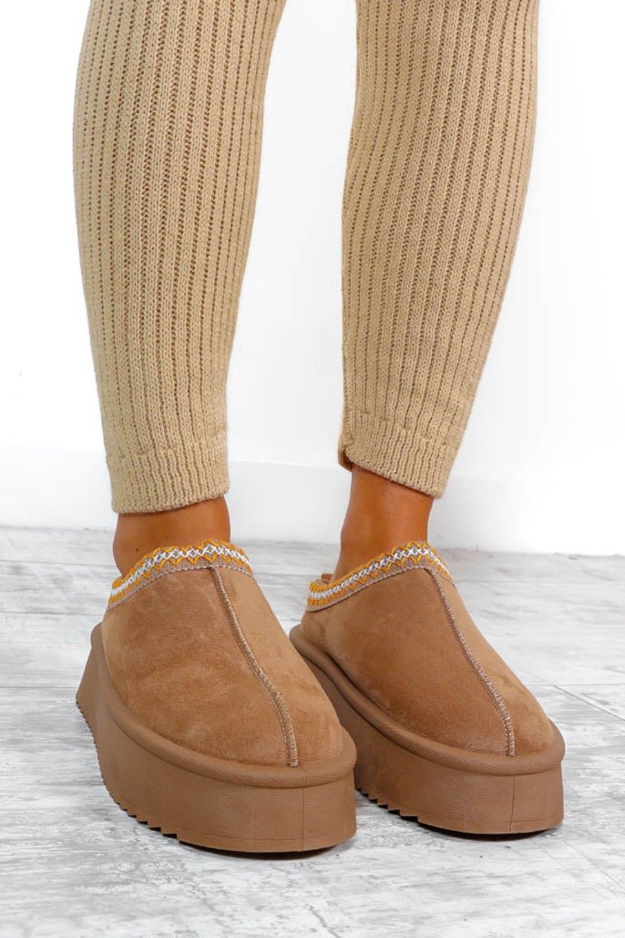 Footwear NO DOUBT | Slip Up - Beige Faux Suede Slippers