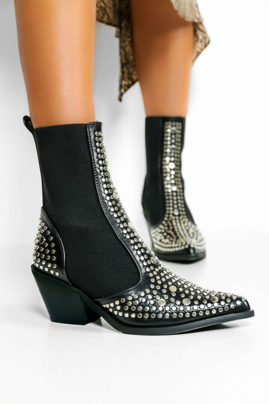 Footwear NN Accessories | Show Down - Black Silver Studded Boots